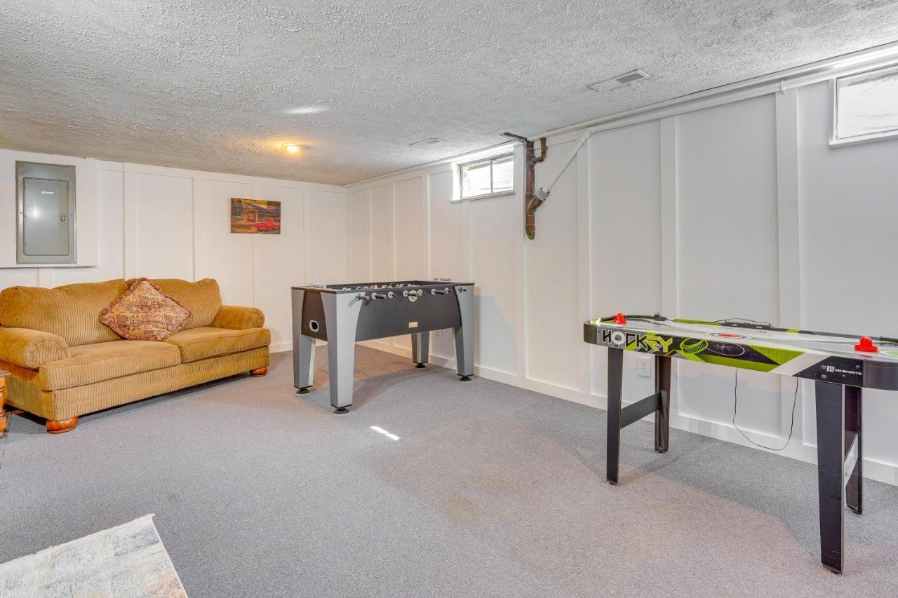Вилла Hocking Hills Hideaway With Hot Tub And Fire Pit! Логан Экстерьер фото