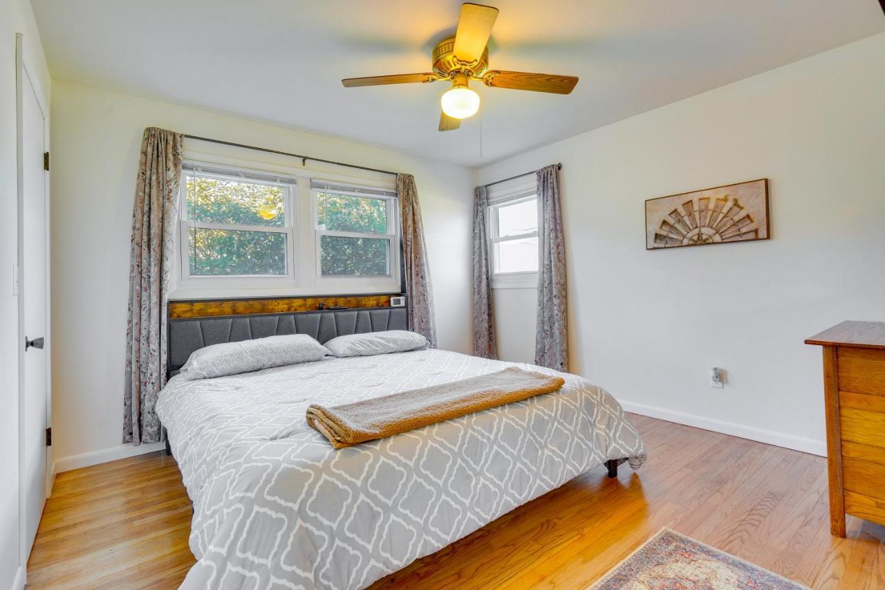 Вилла Hocking Hills Hideaway With Hot Tub And Fire Pit! Логан Экстерьер фото